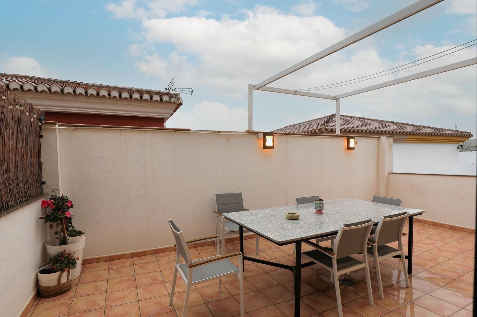 5 bedroom Villa for sale in Padul with garage - € 398,000 (Ref: 9427174)