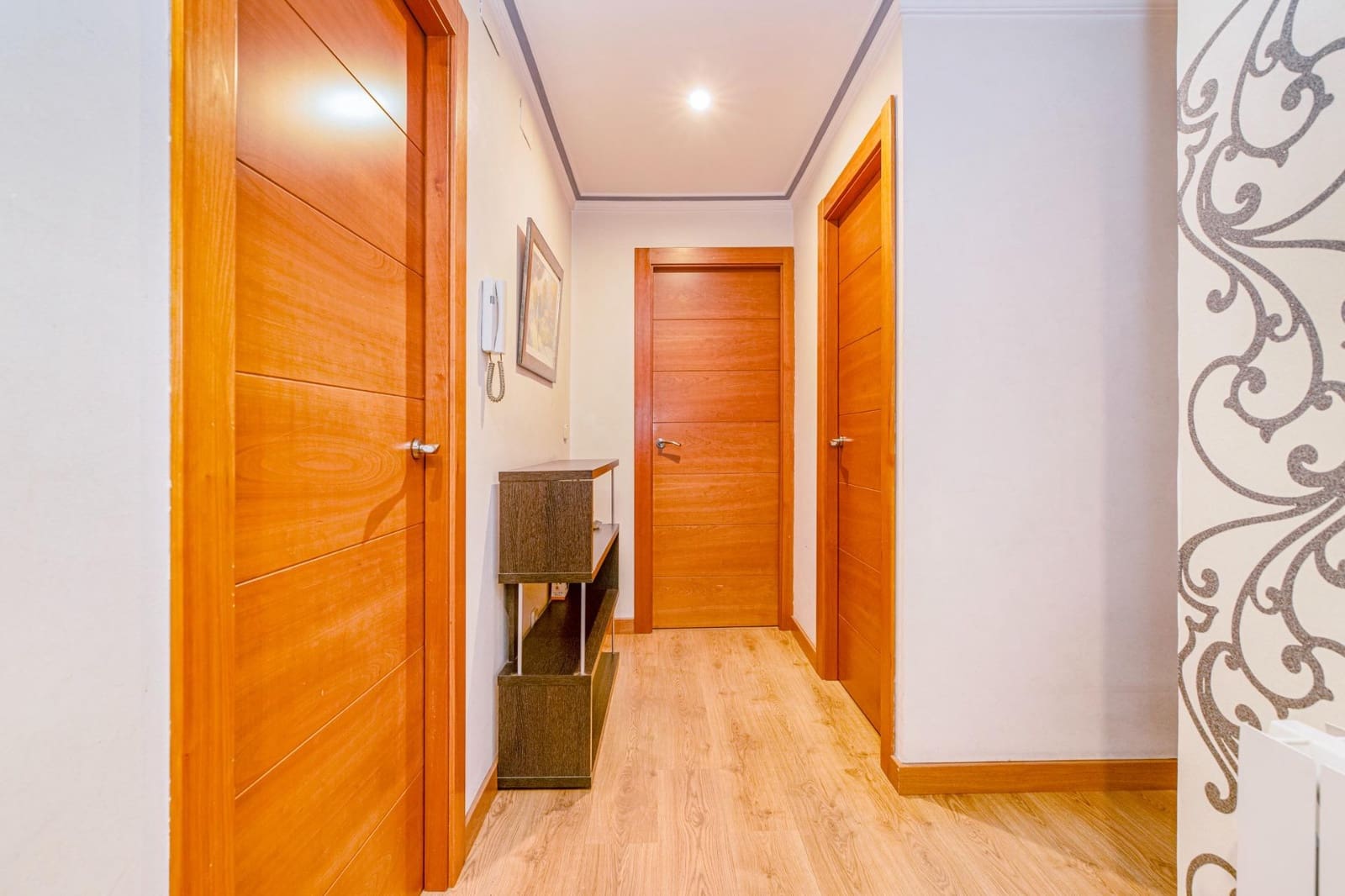 Adosado de 6 habitaciones en Granada ciudad en venta - 385.000 € (Ref: 9427175)