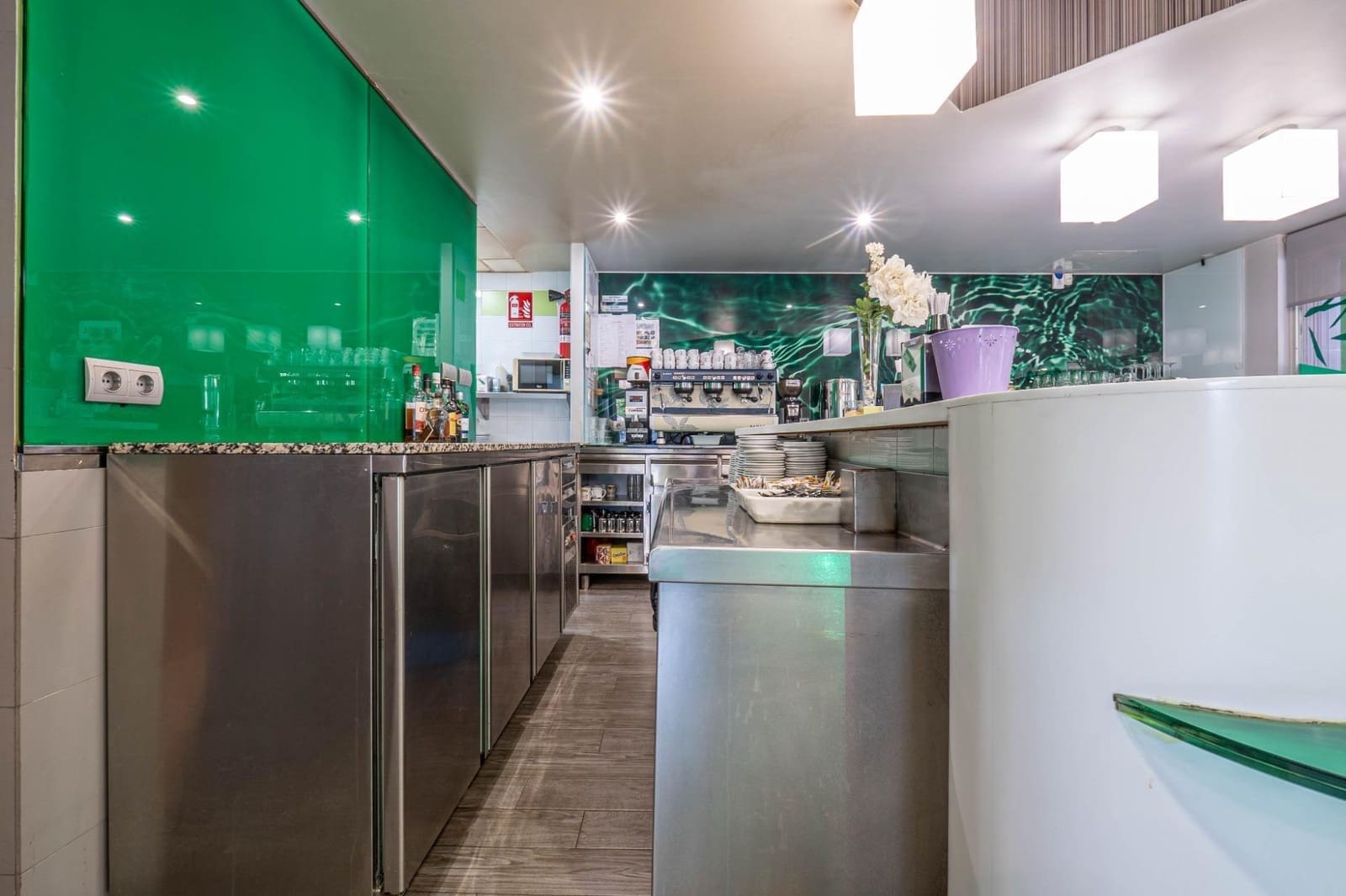 Bedrijf te koop in Granada stad - € 280.000 (Ref: 9427176)