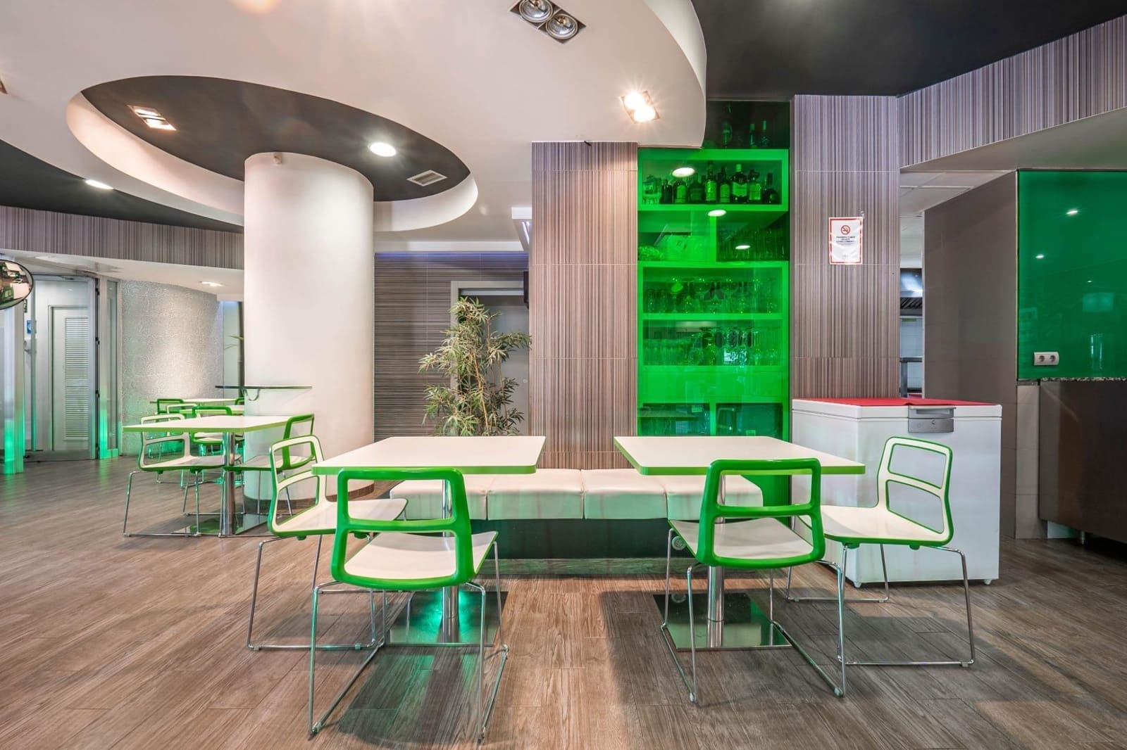 Bedrijf te koop in Granada stad - € 280.000 (Ref: 9427176)