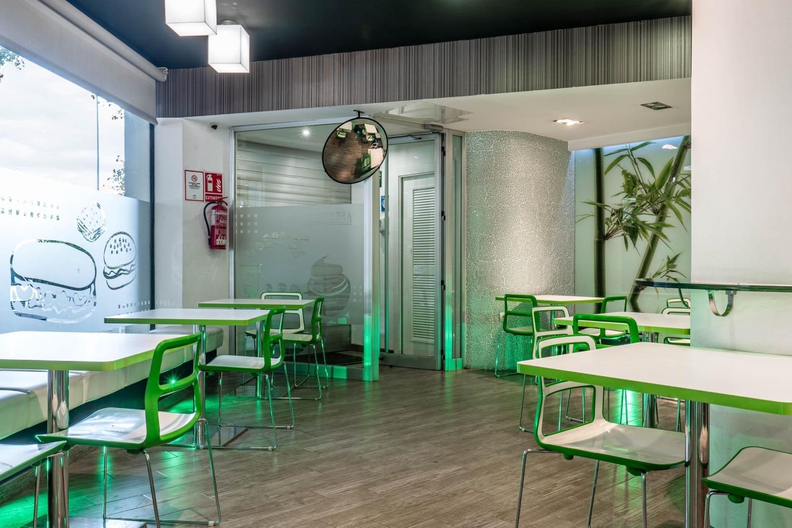 Bedrijf te koop in Granada stad - € 280.000 (Ref: 9427176)