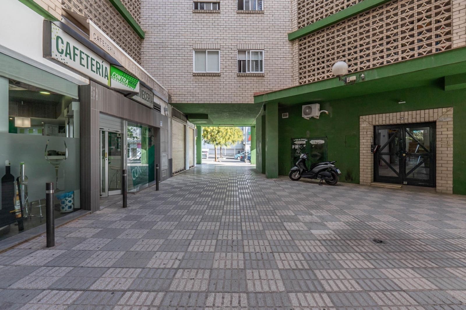 Bedrijf te koop in Granada stad - € 280.000 (Ref: 9427176)