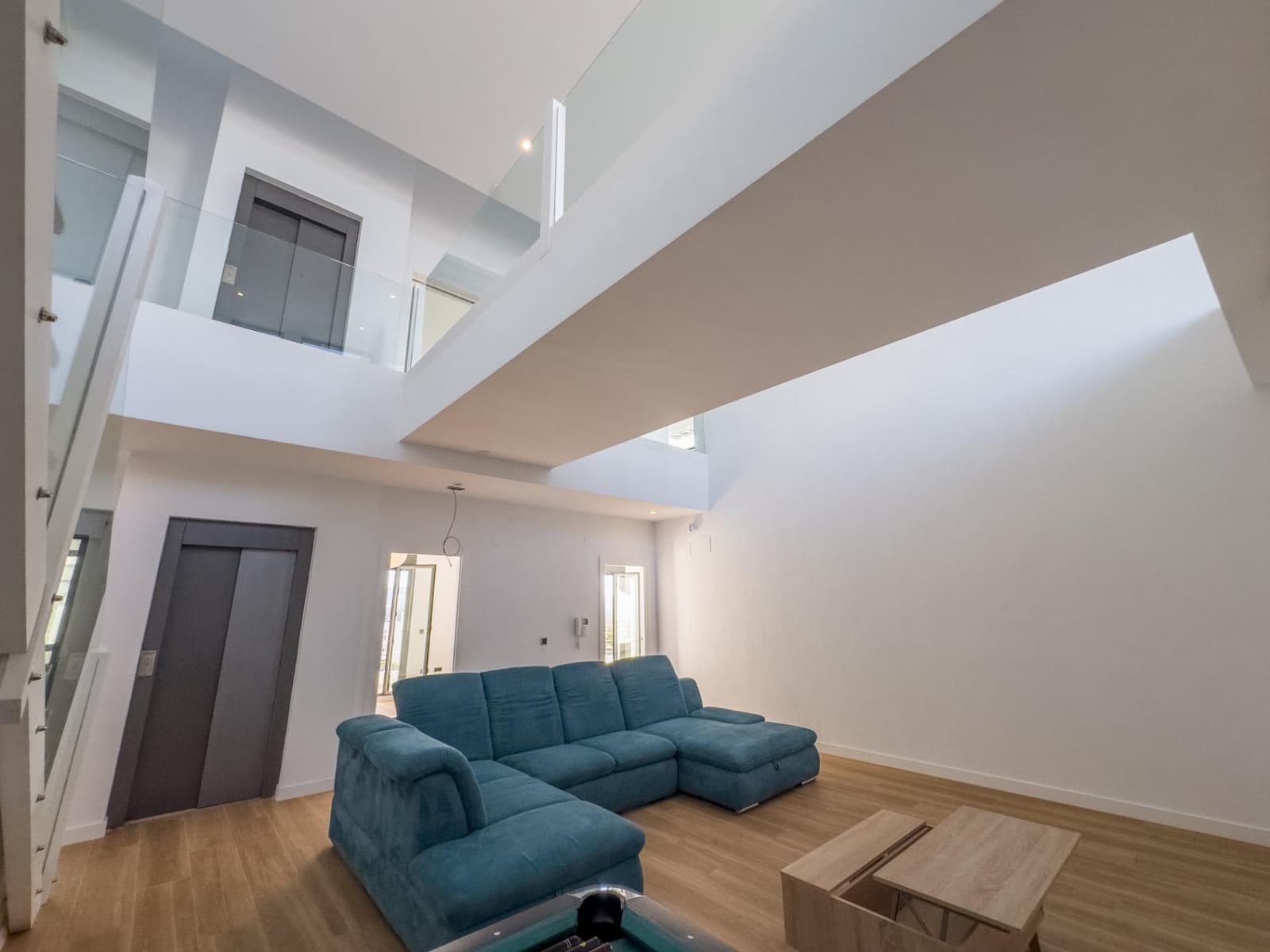 5 bedroom Villa for sale in La Zubia with pool garage - € 799,000 (Ref: 9427177)