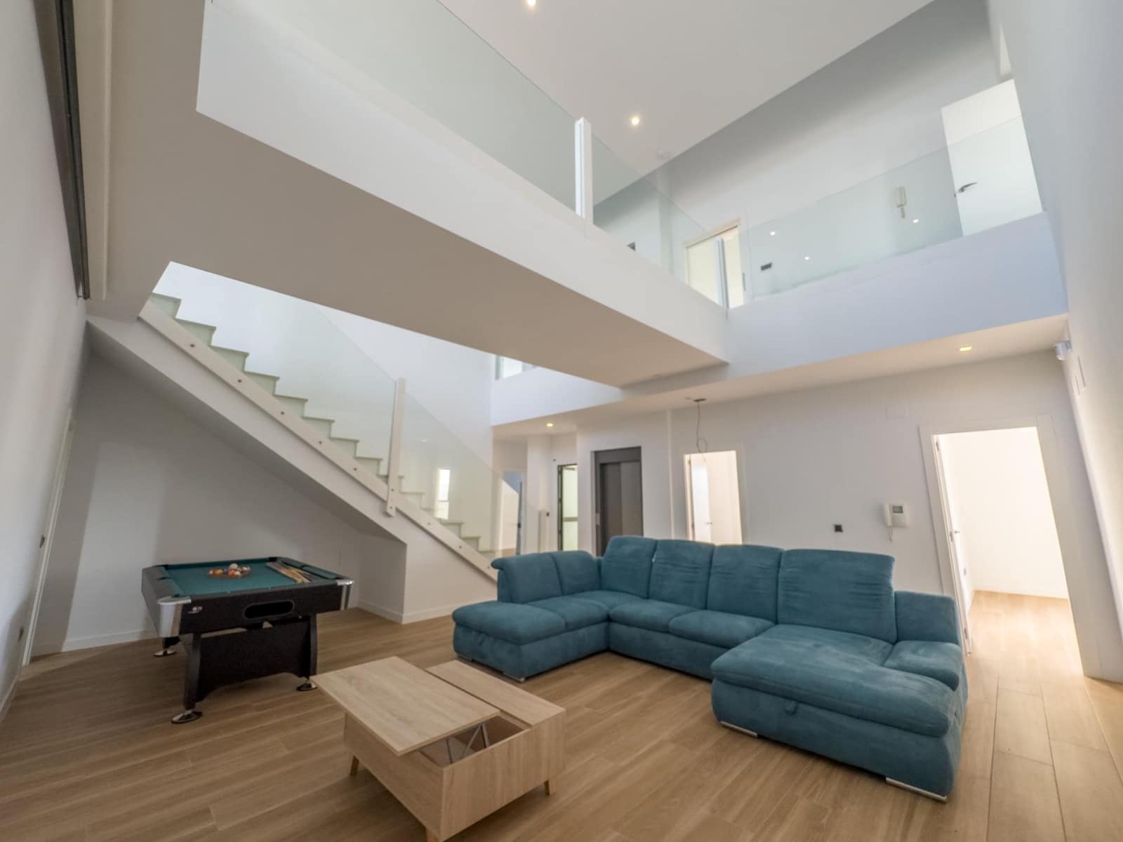 5 bedroom Villa for sale in La Zubia with pool garage - € 799,000 (Ref: 9427177)