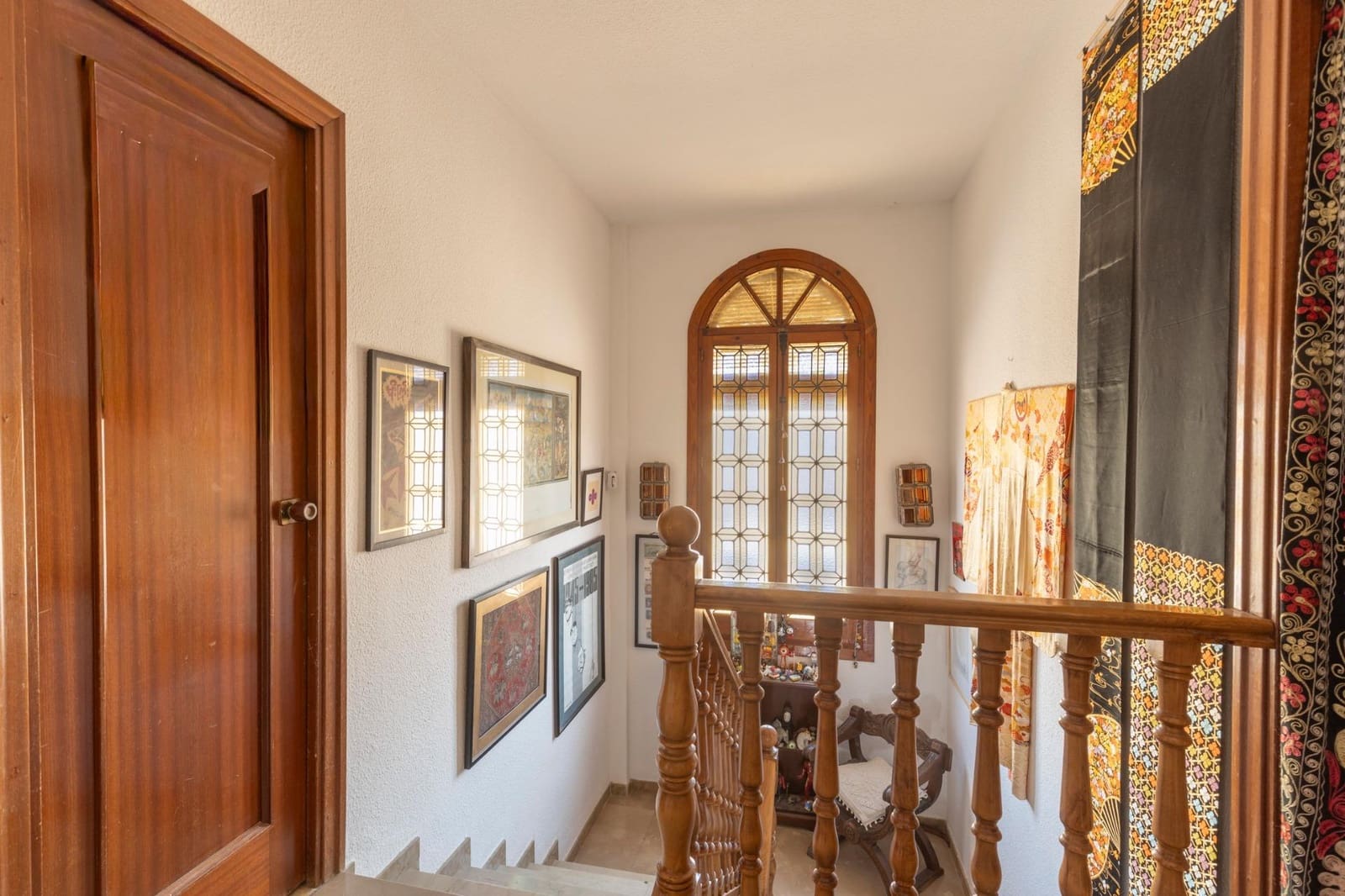 5 bedroom Villa for sale in La Zubia with garage - € 490,000 (Ref: 9427178)