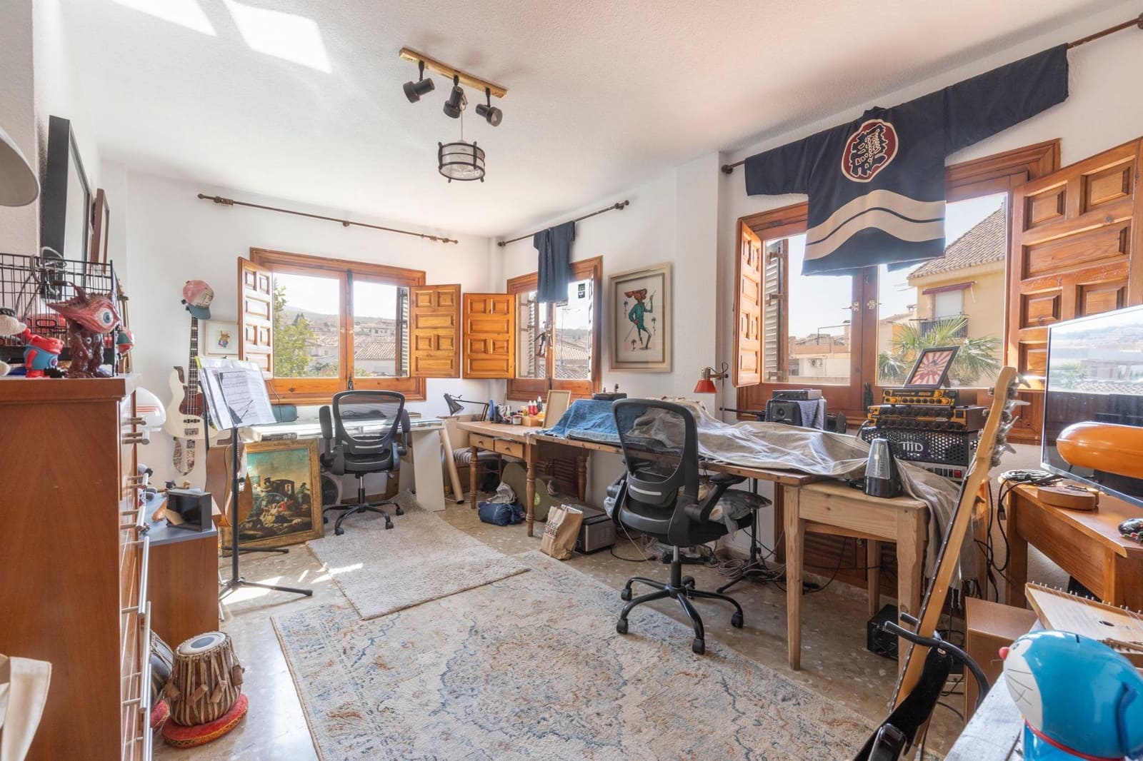 5 bedroom Villa for sale in La Zubia with garage - € 490,000 (Ref: 9427178)