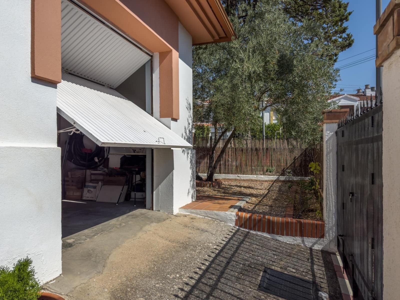 3 soveværelse Villa til salg i Albolote med swimmingpool garage - € 285.000 (Ref: 9427183)