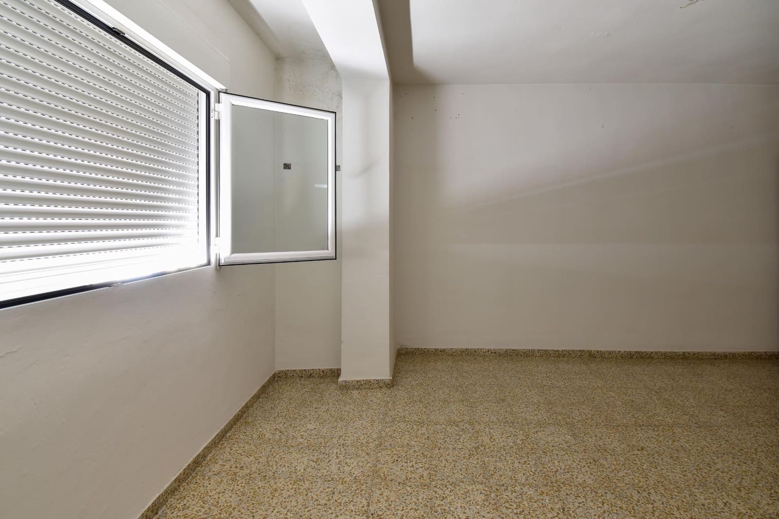 4 sypialnia Dom na sprzedaż w Maracena z garażem - 225 000 € (Ref: 9427185)