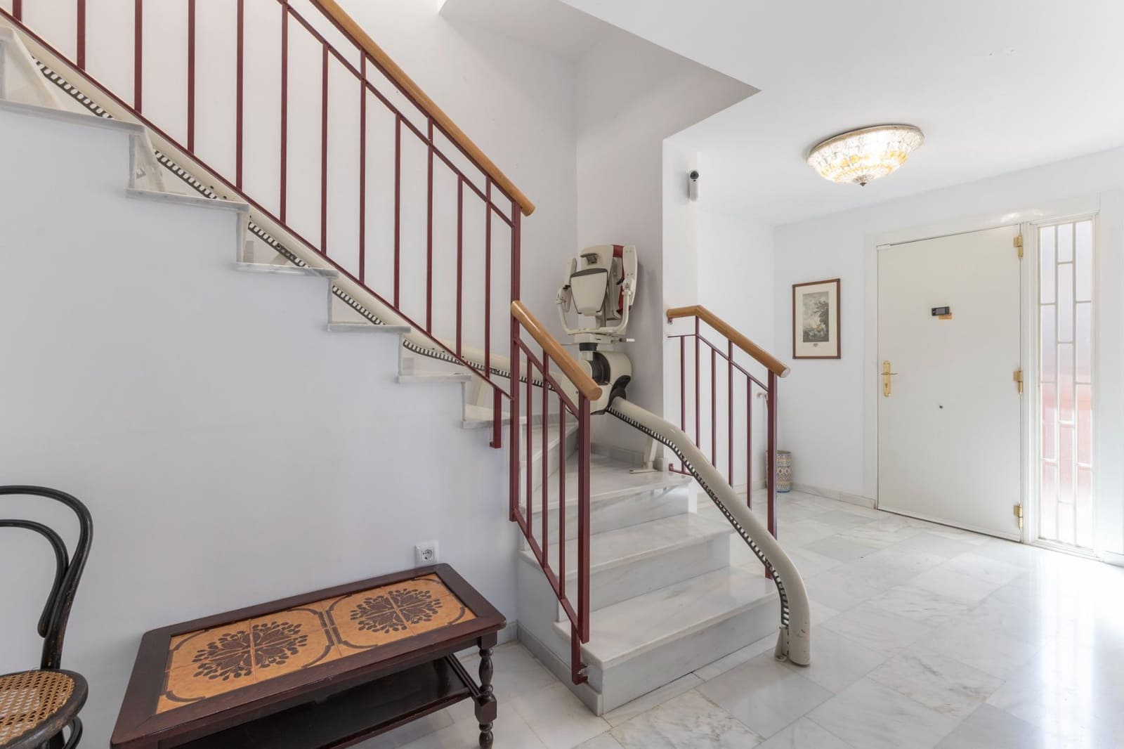 5 bedroom Semi-detached Villa for sale in Huetor Vega with garage - € 340,000 (Ref: 9427186)