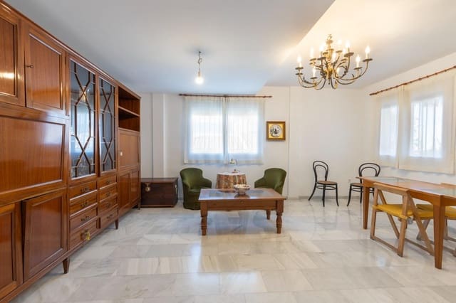 5 soveværelse Semi-Rækkehus til salg i Huétor Vega med garage - € 340.000 (Ref: 9427186)