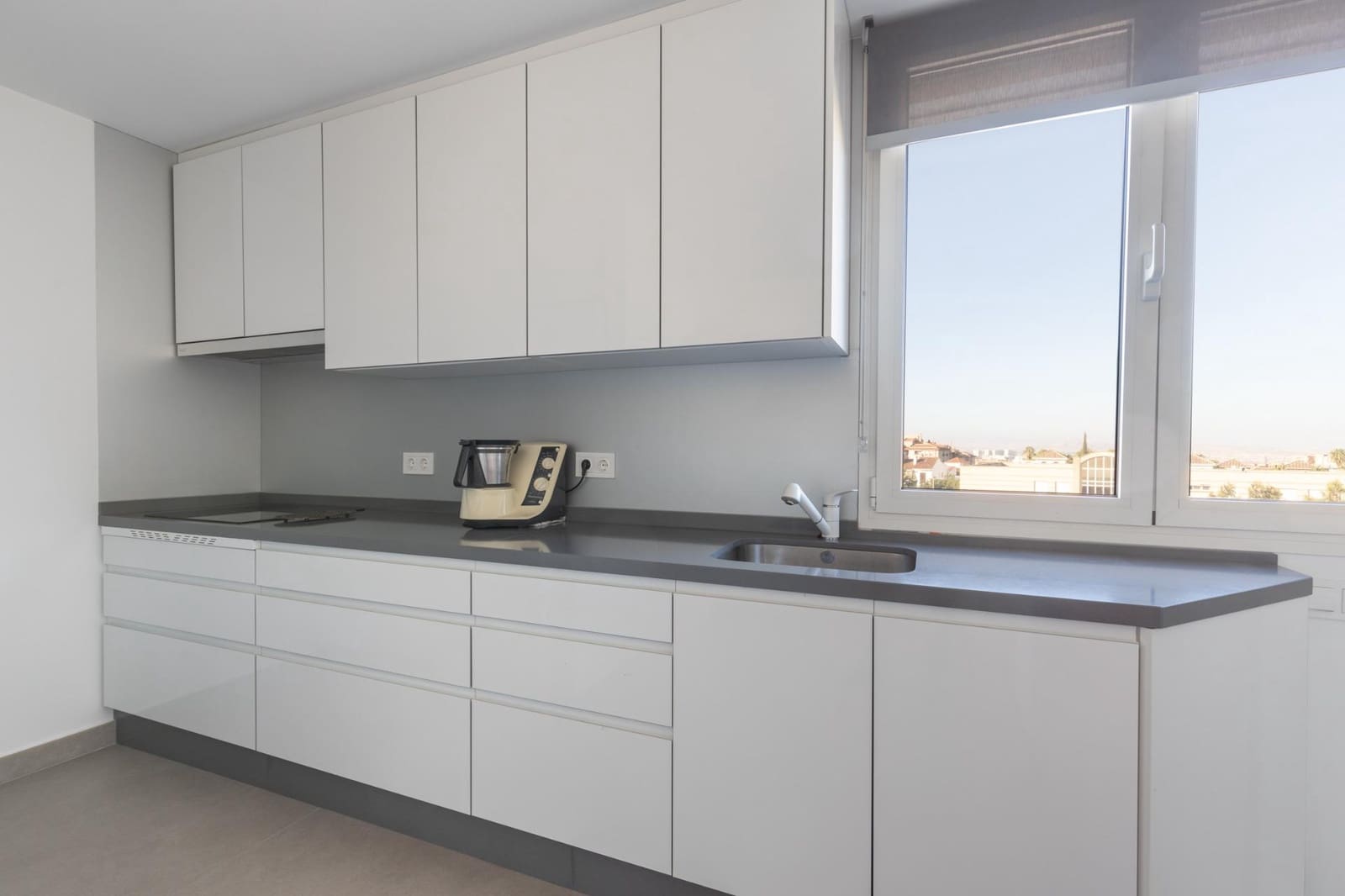 2 Zimmer Haus zu verkaufen in Granada Stadt mit Garage - 340.000 € (Ref: 9427187)