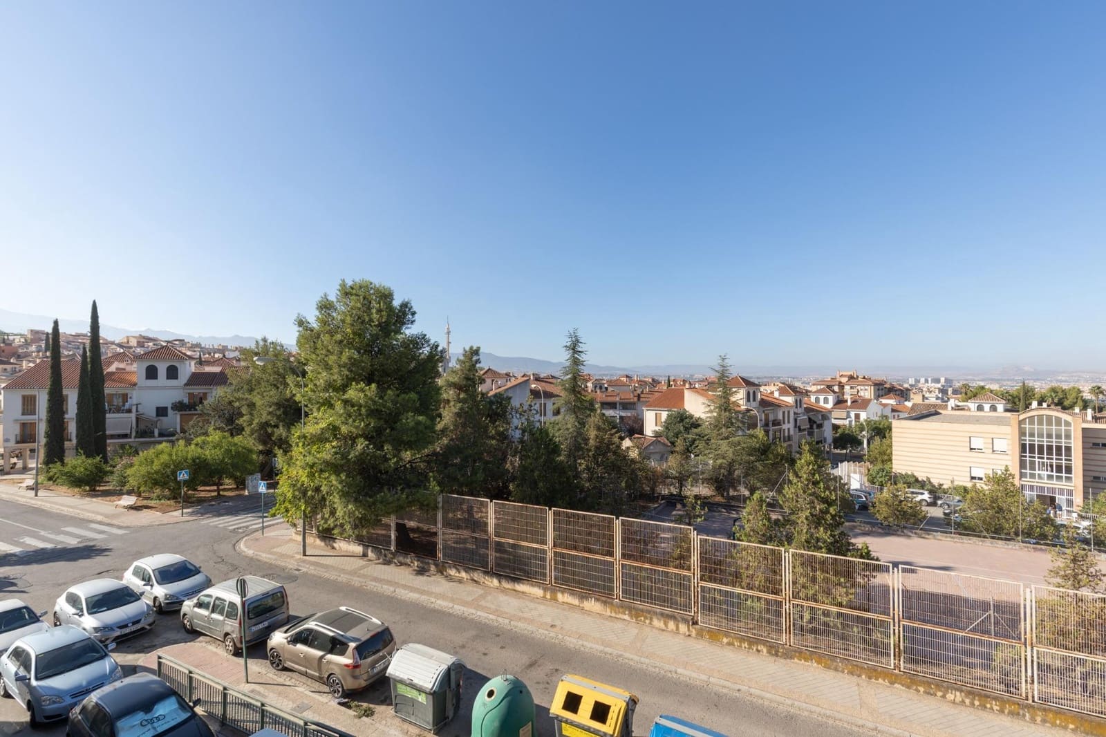 2 Zimmer Haus zu verkaufen in Granada Stadt mit Garage - 340.000 € (Ref: 9427187)