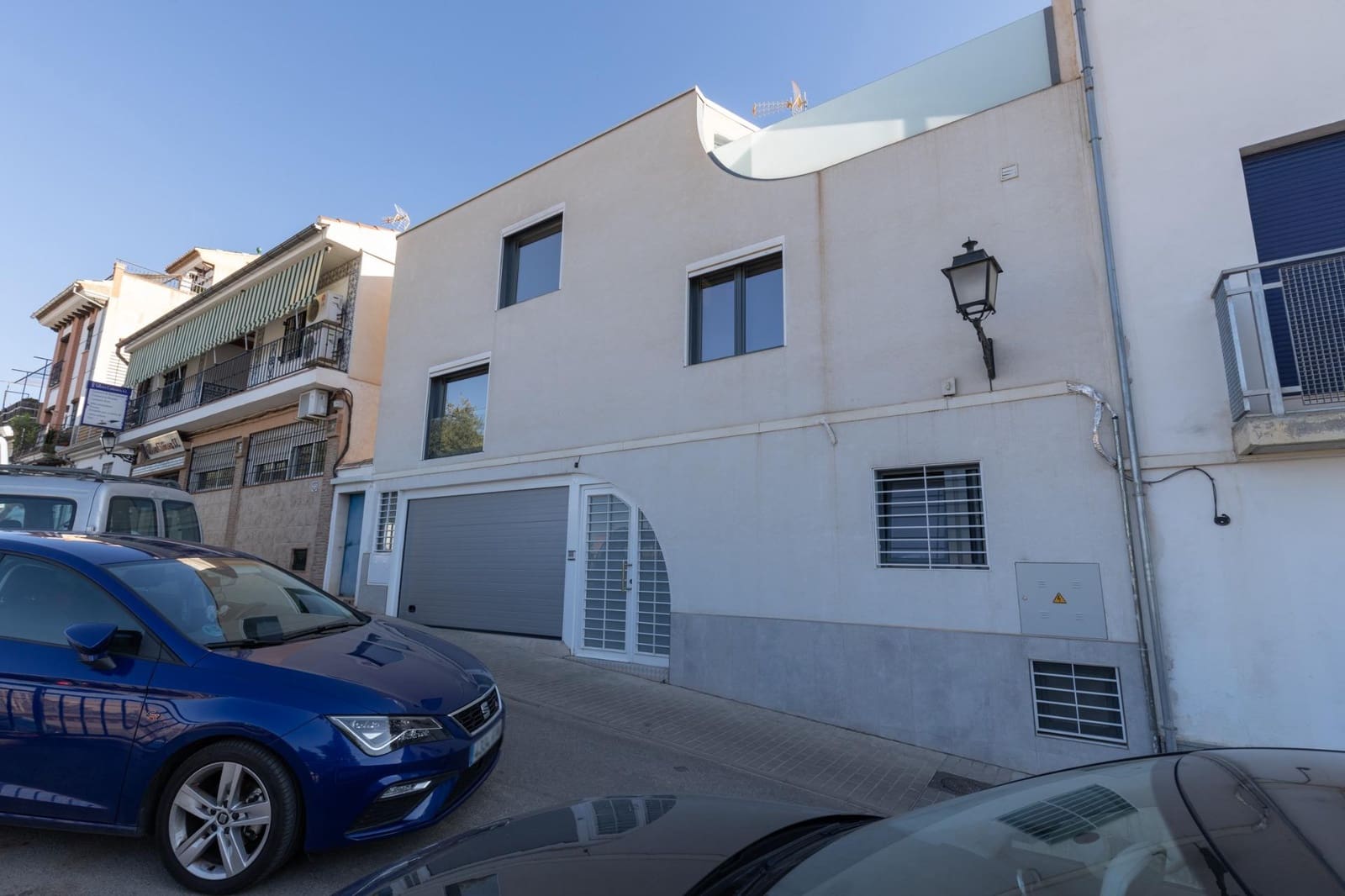 2 Zimmer Haus zu verkaufen in Granada Stadt mit Garage - 340.000 € (Ref: 9427187)