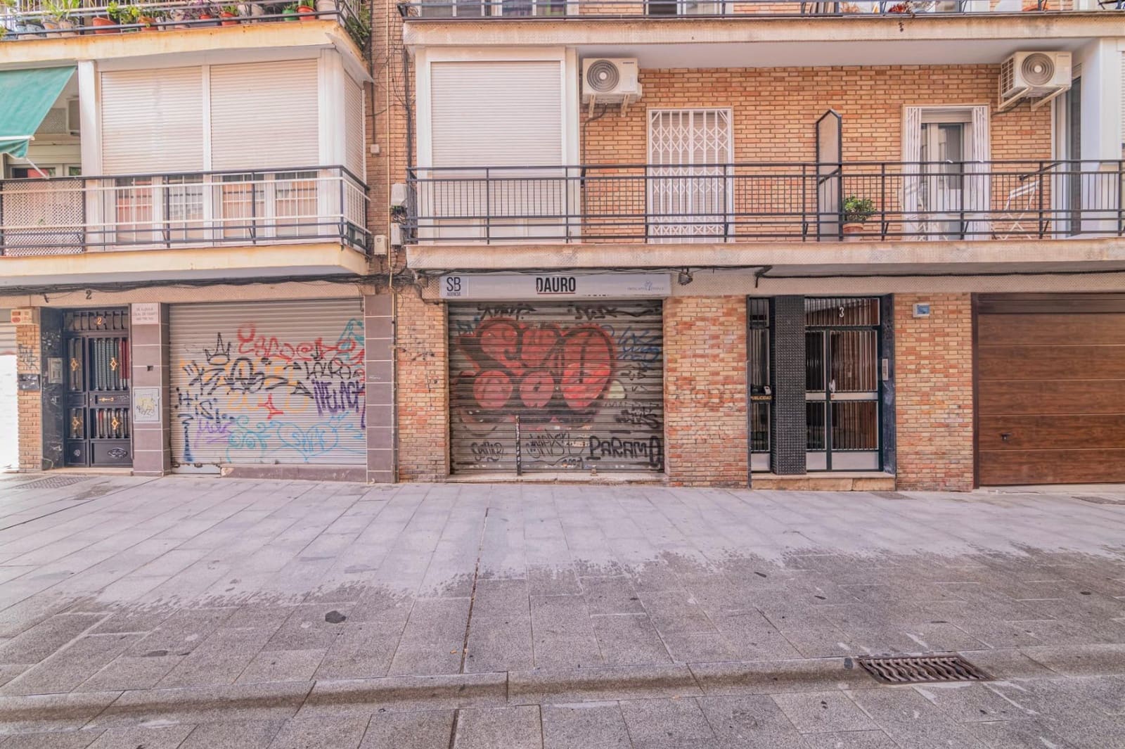 Commercieel te koop in Granada stad - € 290.000 (Ref: 9431264)