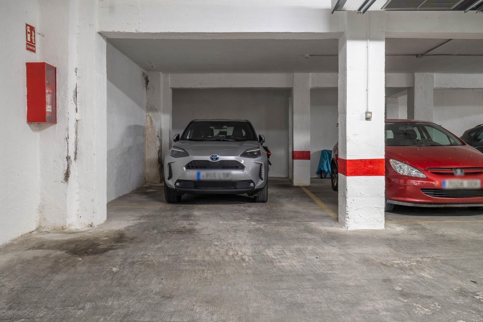 Garaż na sprzedaż w Miasto Grenada - 10 000 € (Ref: 9434943)