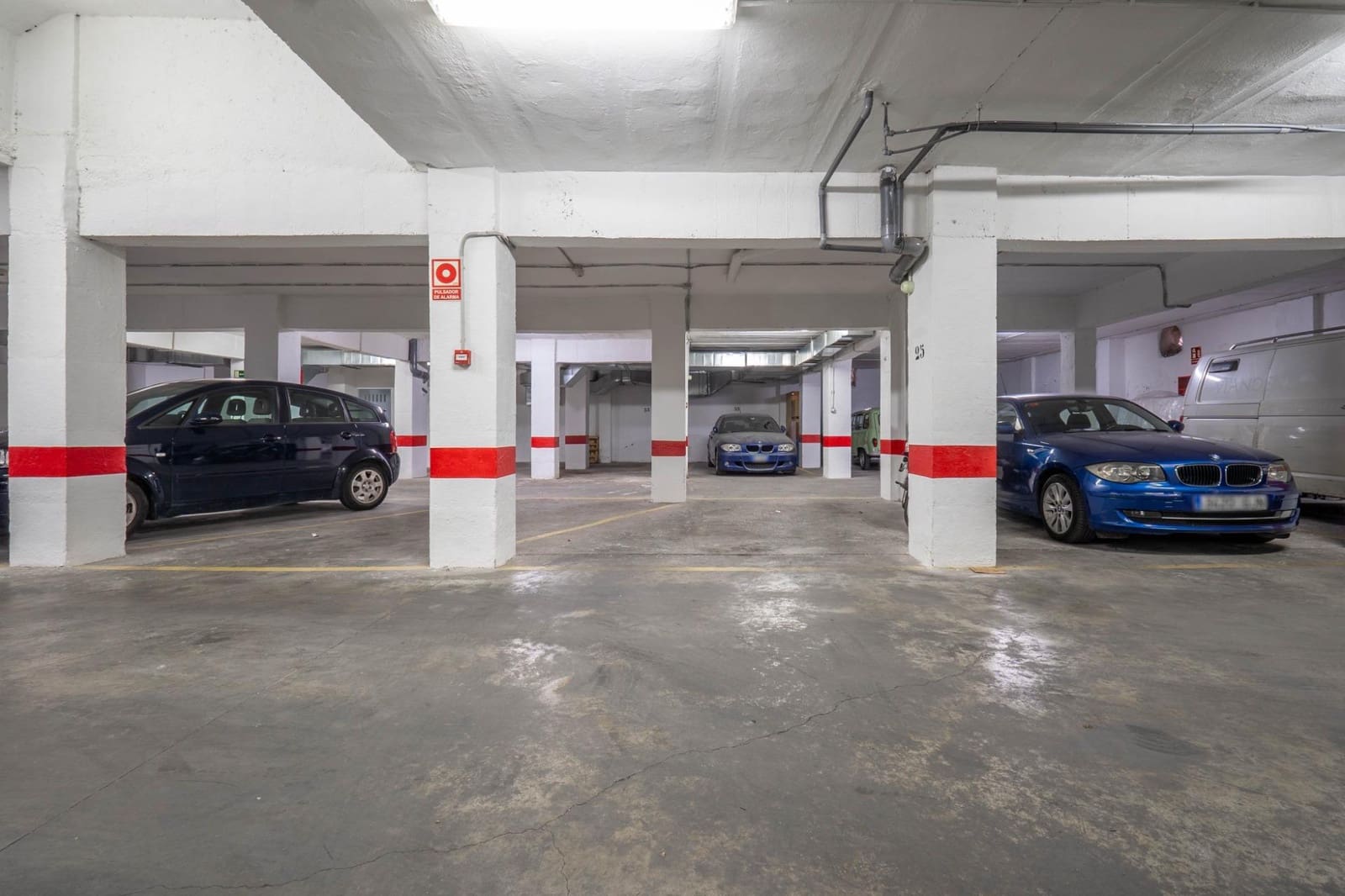 Garaż na sprzedaż w Miasto Grenada - 10 000 € (Ref: 9434943)