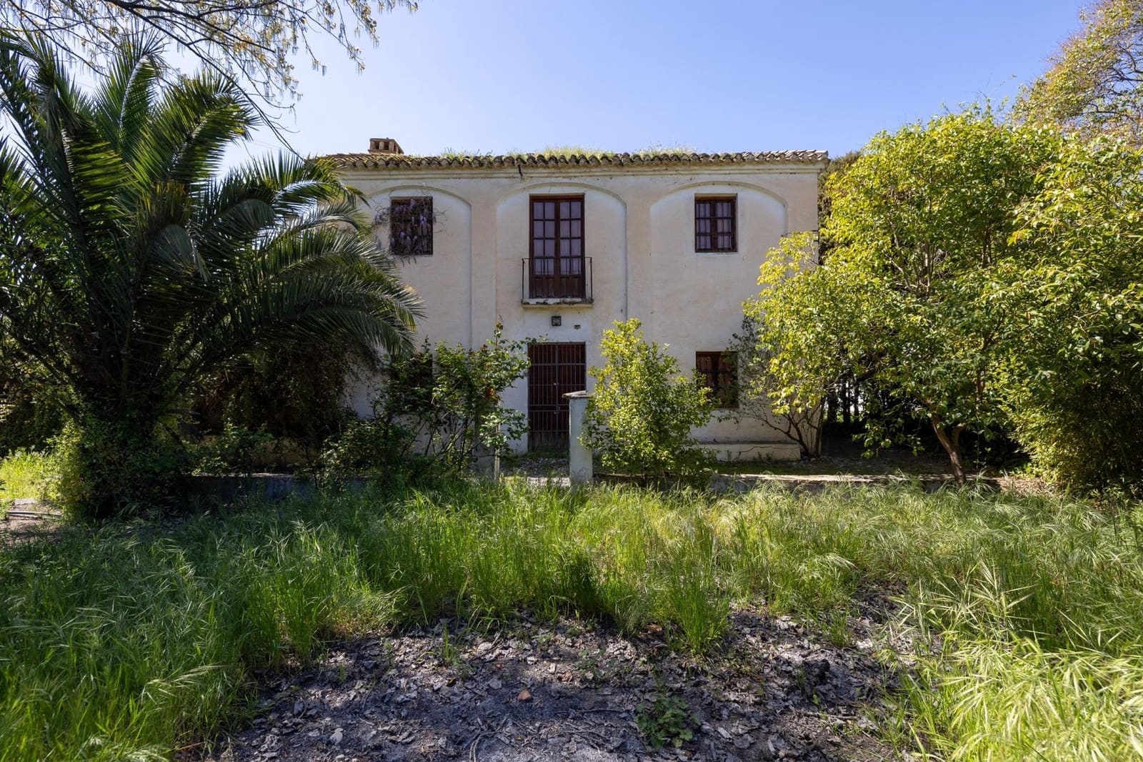5 soveværelse Finca/Landehus til salg i Granada by med swimmingpool garage - € 680.000 (Ref: 9434947)