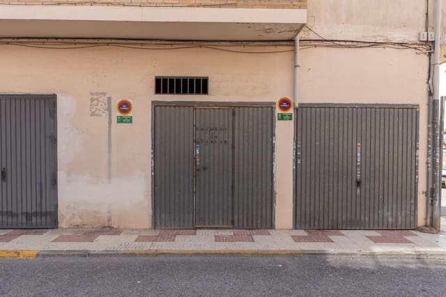 Commercial for sale in Maracena with garage - € 125,000 (Ref: 9434949)