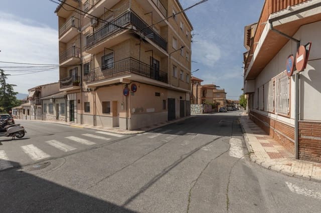 Commercial for sale in Maracena with garage - € 125,000 (Ref: 9434949)