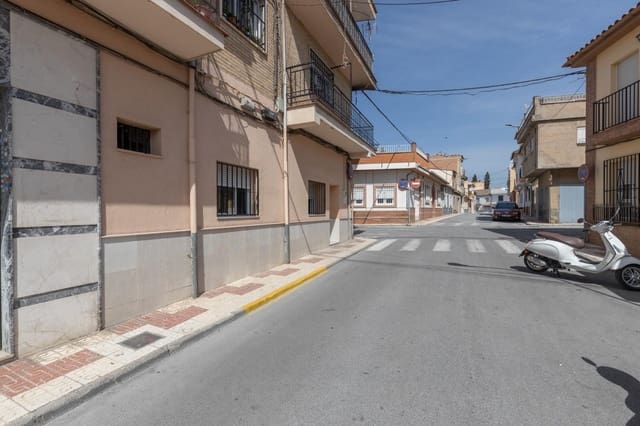 Commercial for sale in Maracena with garage - € 125,000 (Ref: 9434949)
