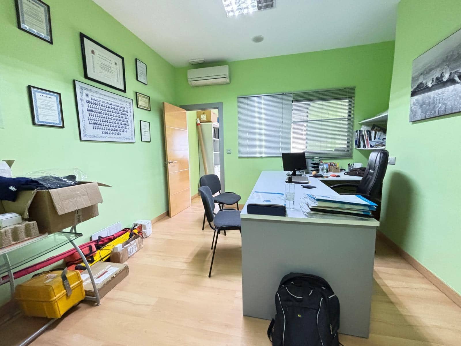 Commerciale in vendita in Armilla con garage - 87.000 € (Rif: 9434951)