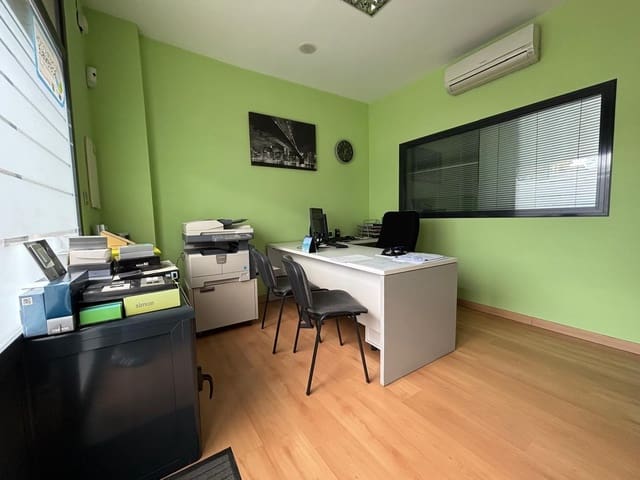 Erhverv til salg i Armilla med garage - € 87.000 (Ref: 9434951)