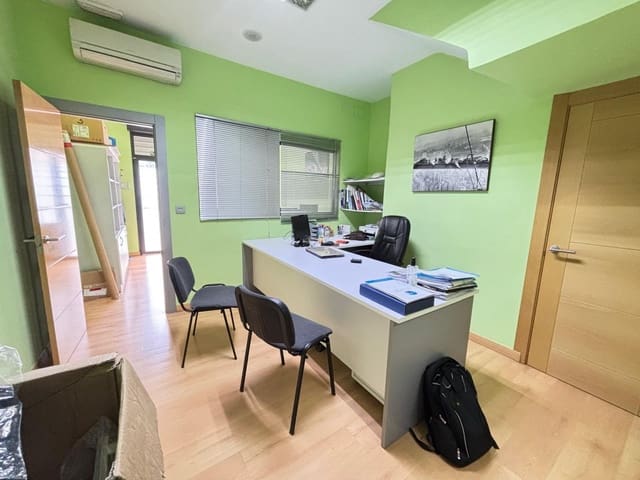 Erhverv til salg i Armilla med garage - € 87.000 (Ref: 9434951)