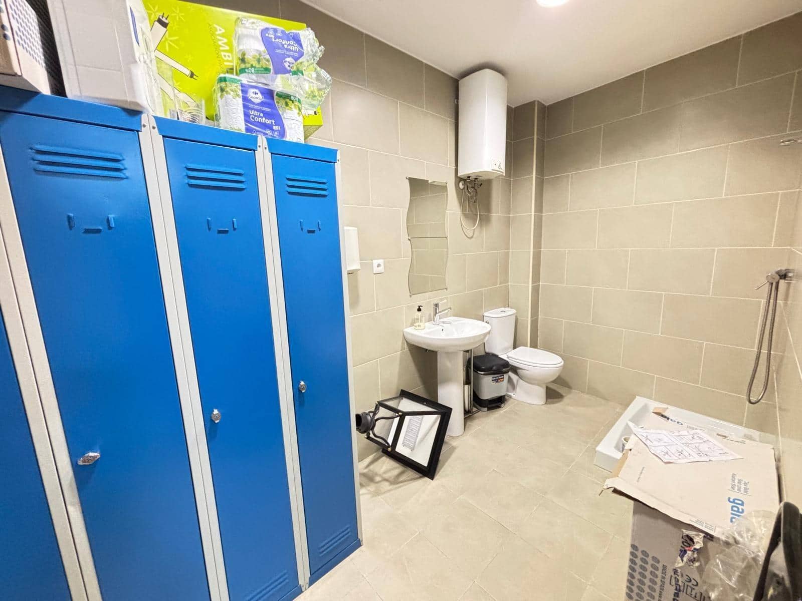 Commerciale in vendita in Armilla con garage - 87.000 € (Rif: 9434951)