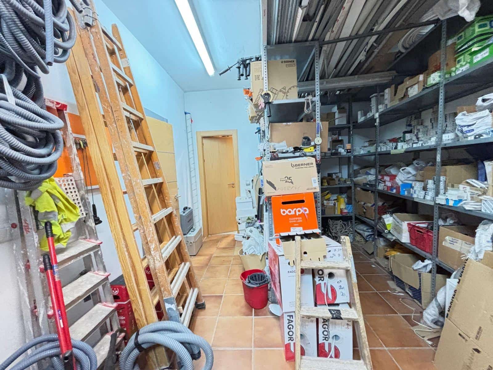 Commerciale in vendita in Armilla con garage - 87.000 € (Rif: 9434951)