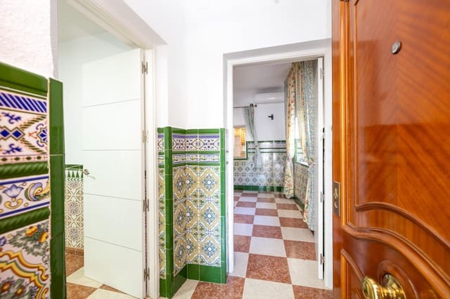 5 soveværelse Rækkehus til salg i Granada by - € 203.000 (Ref: 9434952)