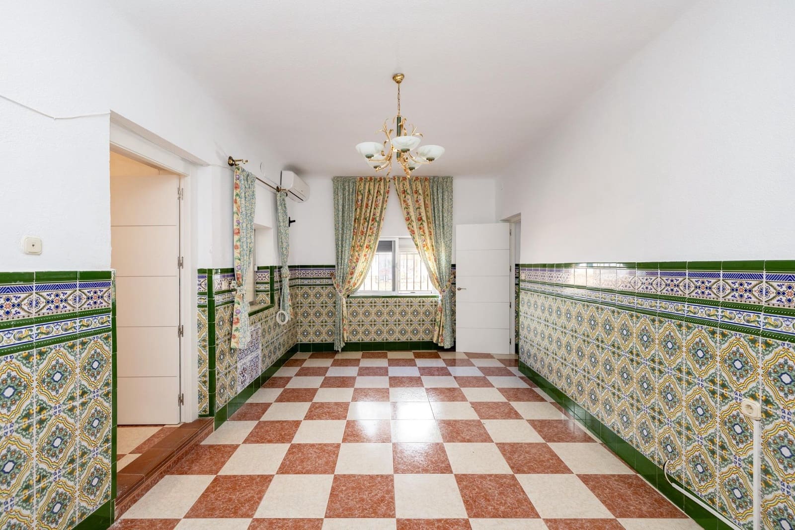 5 soverom Rekkehus til salgs i Granada by - € 203 000 (Ref: 9434952)