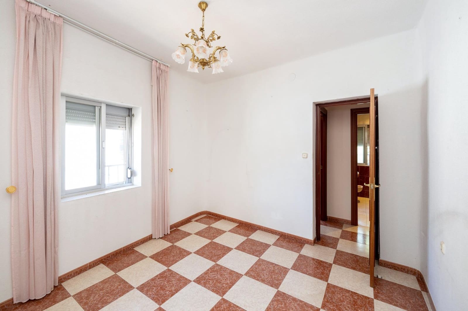 5 soverom Rekkehus til salgs i Granada by - € 203 000 (Ref: 9434952)