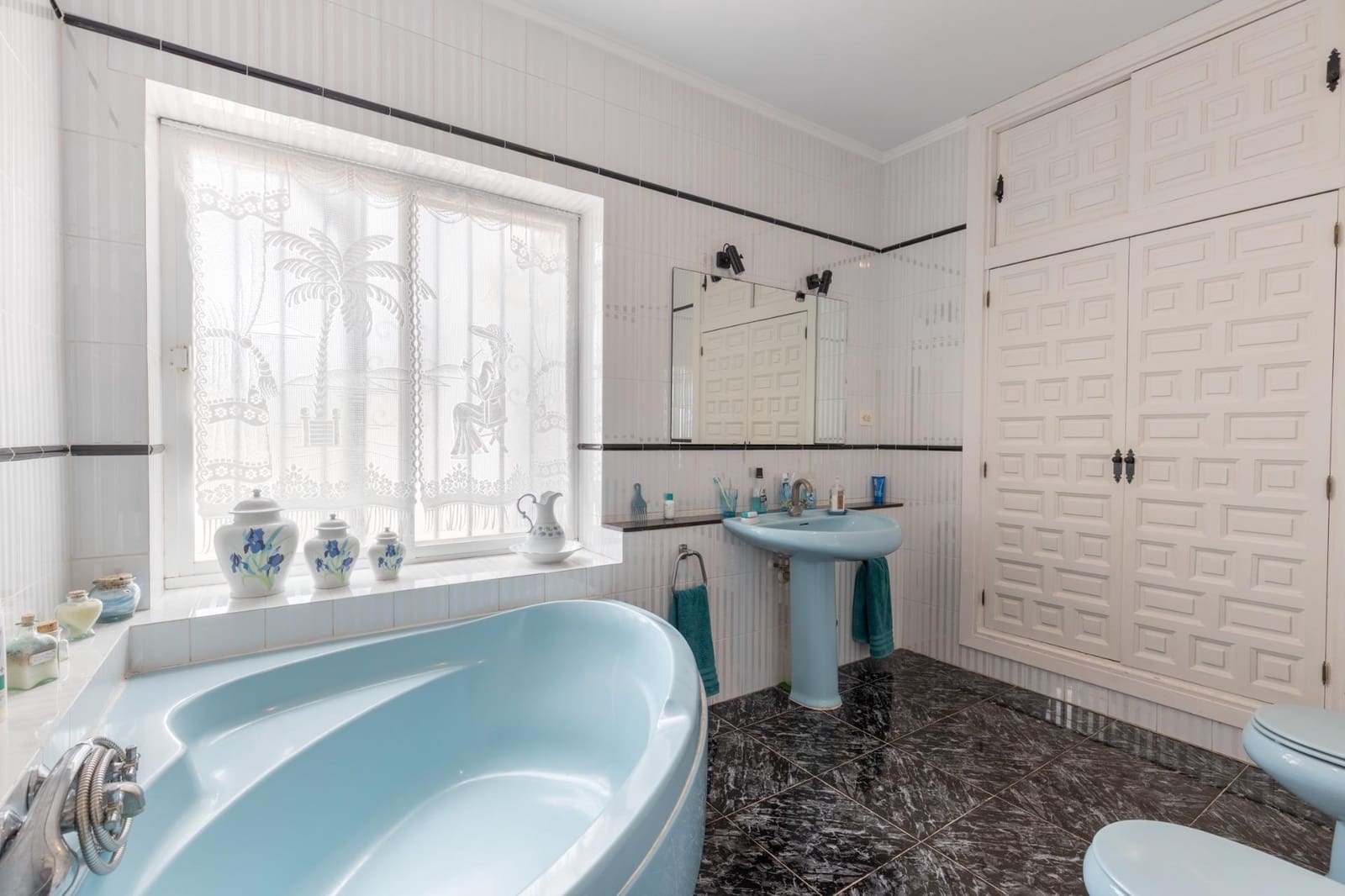 4 sypialnia Willa na sprzedaż w Motril z basenem garażem - 630 000 € (Ref: 9434960)