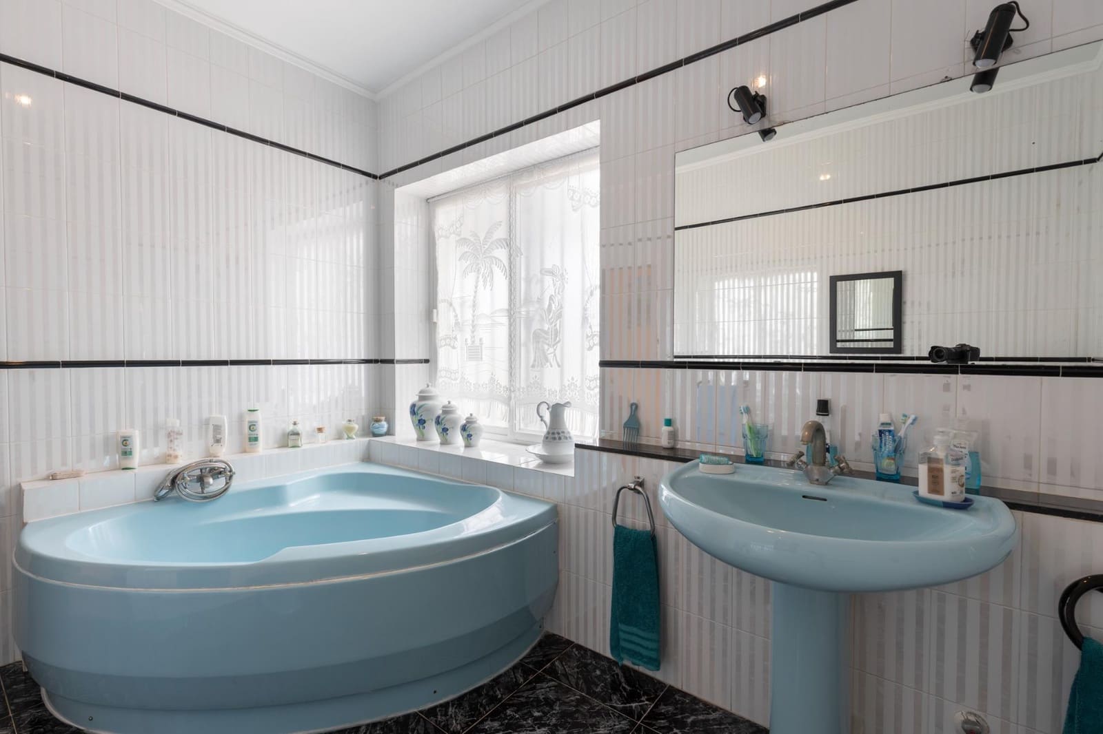 4 sypialnia Willa na sprzedaż w Motril z basenem garażem - 630 000 € (Ref: 9434960)