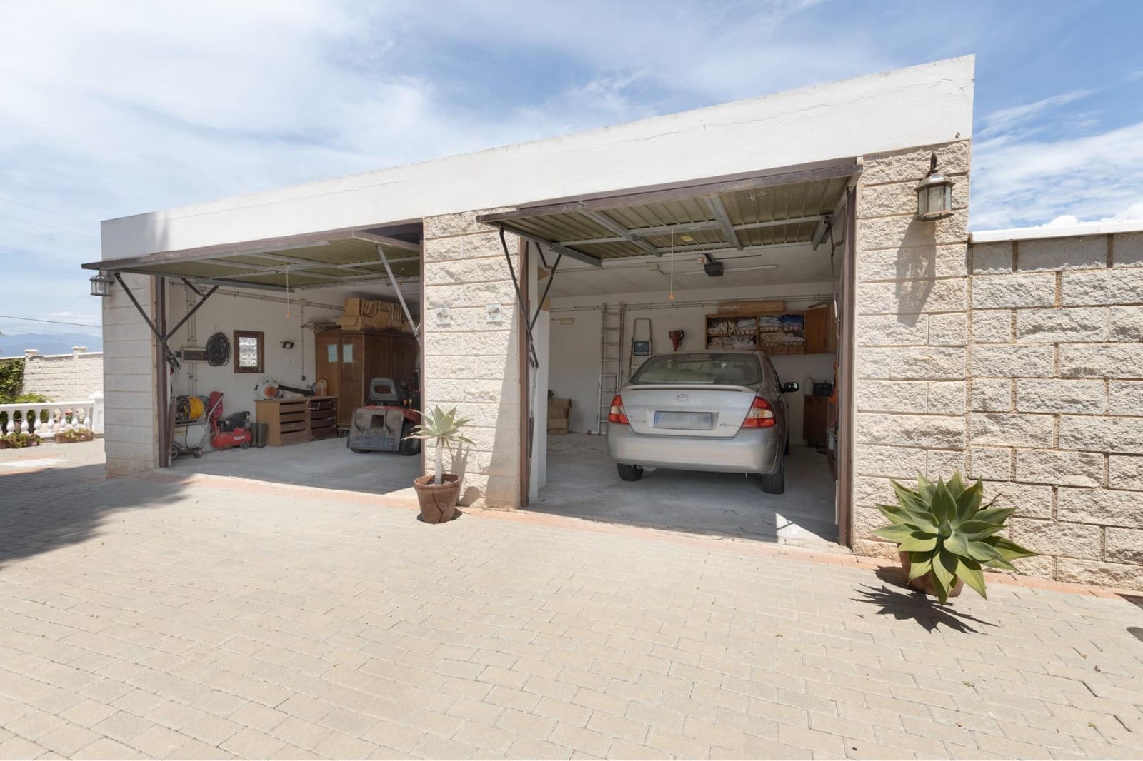 4 sypialnia Willa na sprzedaż w Motril z basenem garażem - 630 000 € (Ref: 9434960)