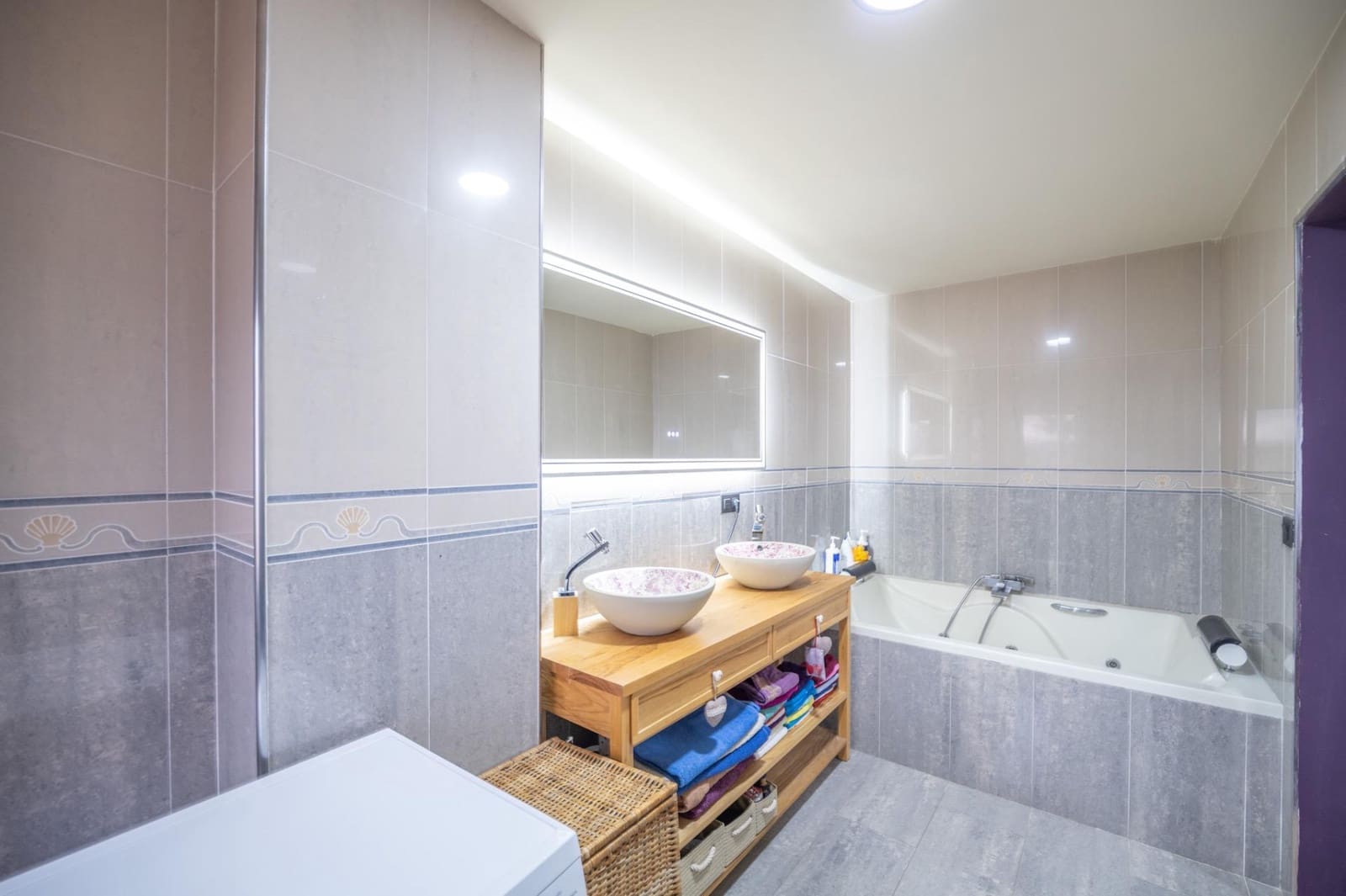 6 soverom Villa til salgs i Otura med svømmebasseng garasje - € 445 000 (Ref: 9434961)