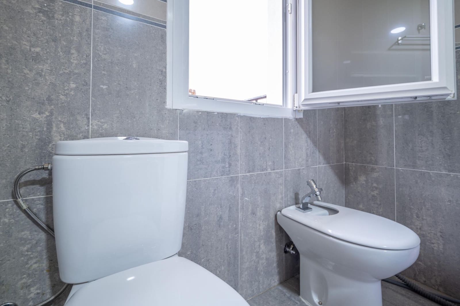 6 soverom Villa til salgs i Otura med svømmebasseng garasje - € 445 000 (Ref: 9434961)