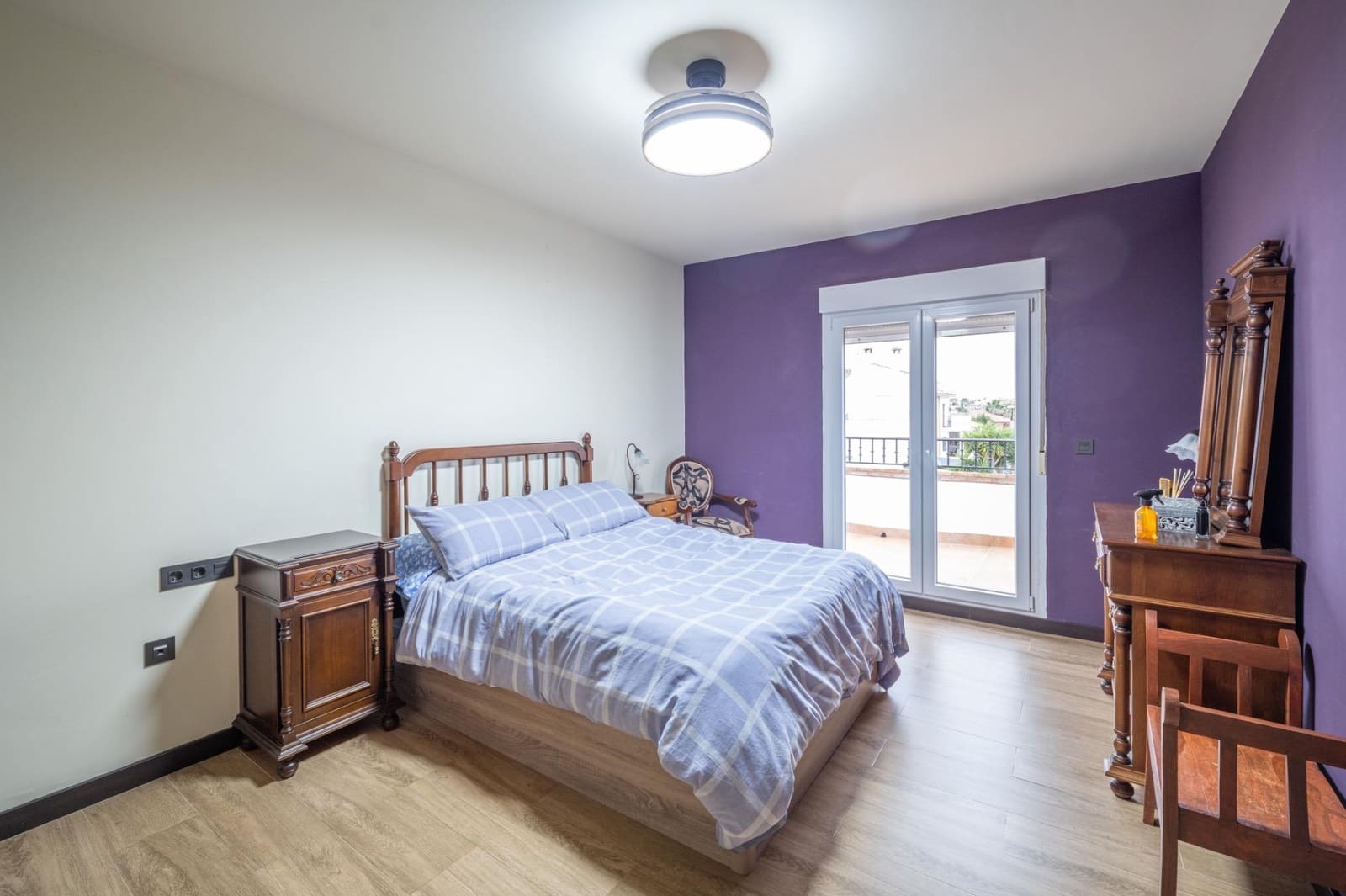 6 soverom Villa til salgs i Otura med svømmebasseng garasje - € 445 000 (Ref: 9434961)