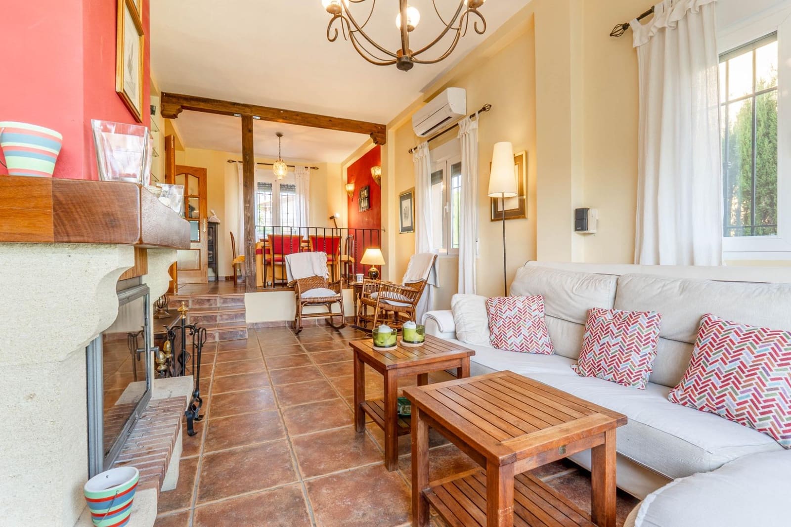 3 bedroom Villa for sale in La Zubia with pool garage - € 350,000 (Ref: 9434962)