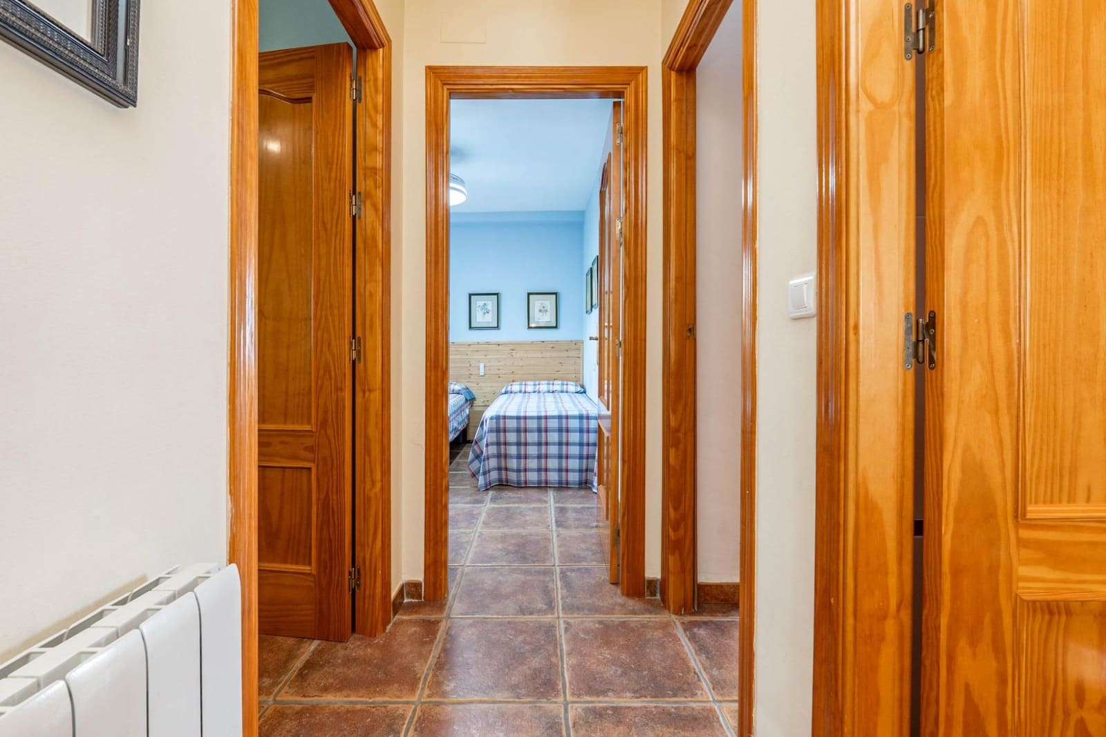 3 bedroom Villa for sale in La Zubia with pool garage - € 350,000 (Ref: 9434962)