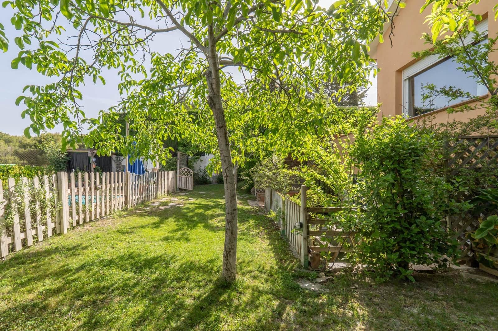 3 bedroom Villa for sale in La Zubia with pool garage - € 350,000 (Ref: 9434962)