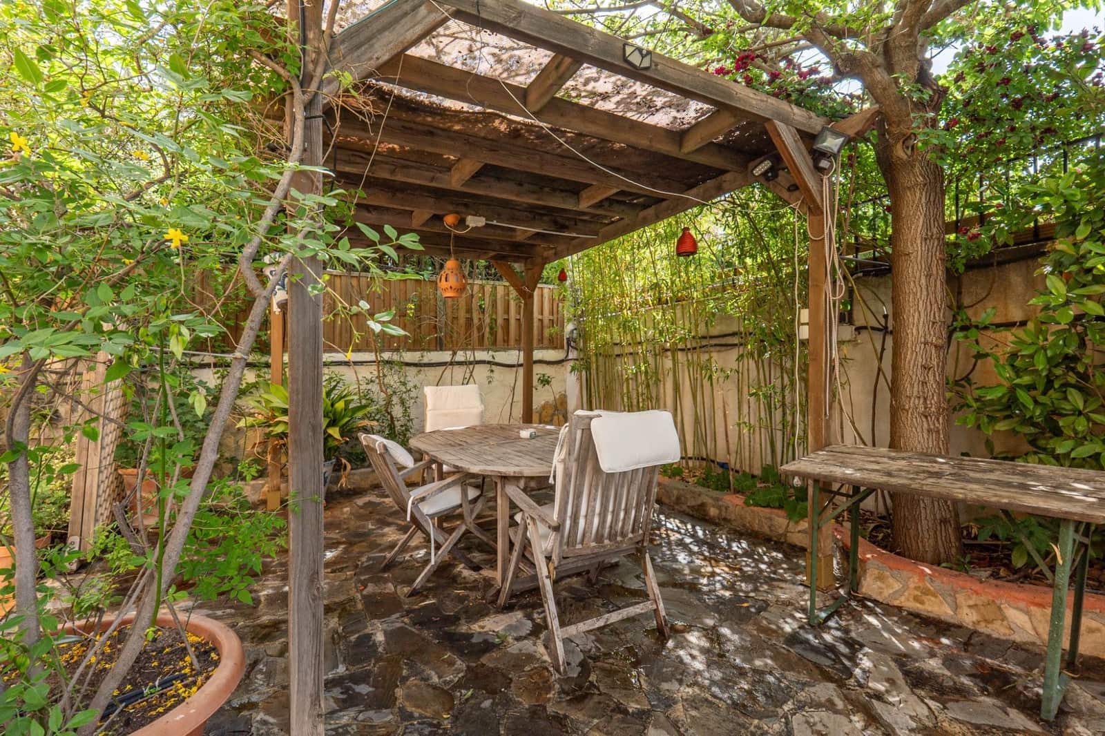 3 bedroom Villa for sale in La Zubia with pool garage - € 350,000 (Ref: 9434962)