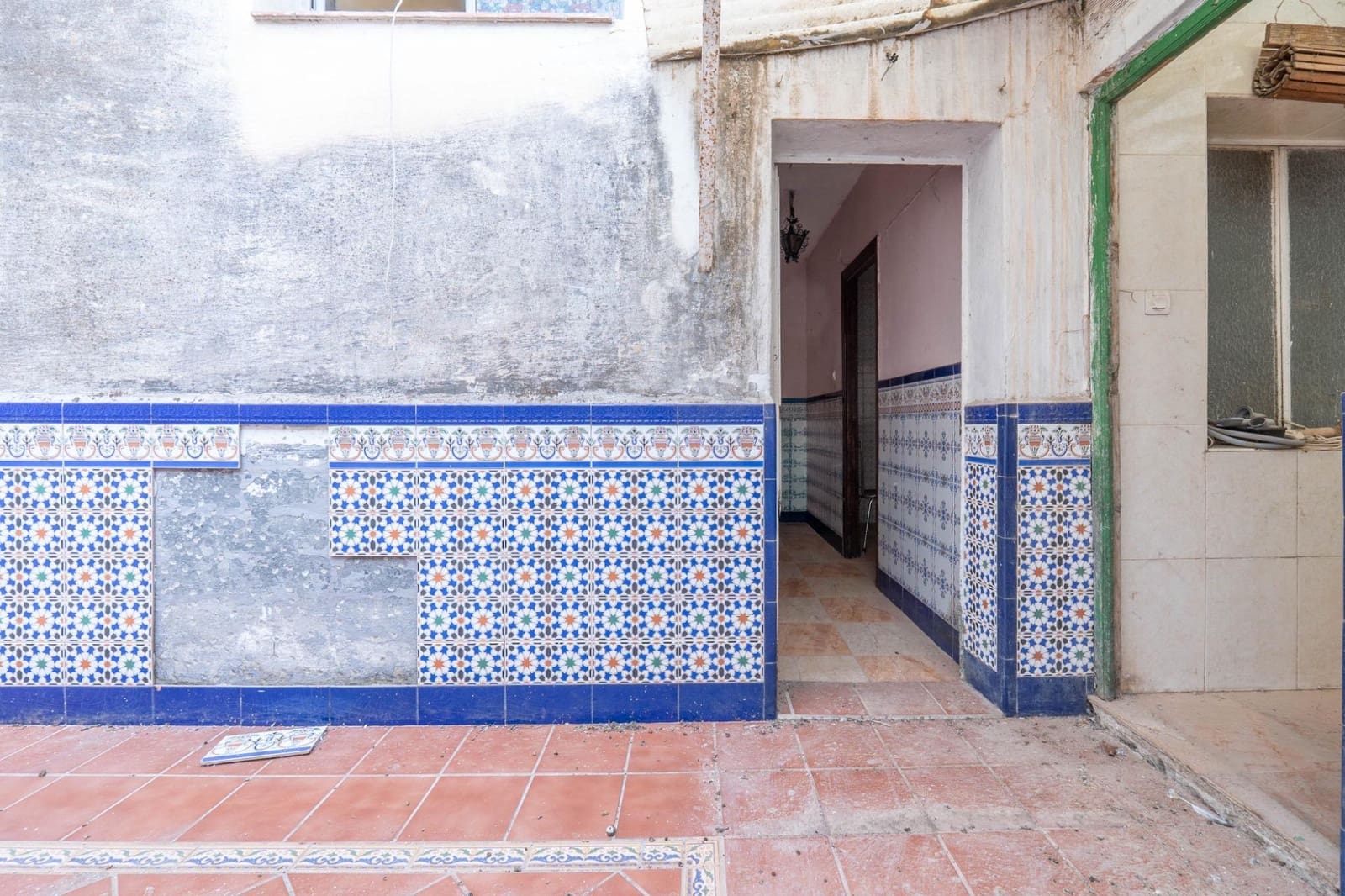 5 bedroom Terraced Villa for sale in Ogijares - € 268,000 (Ref: 9434963)