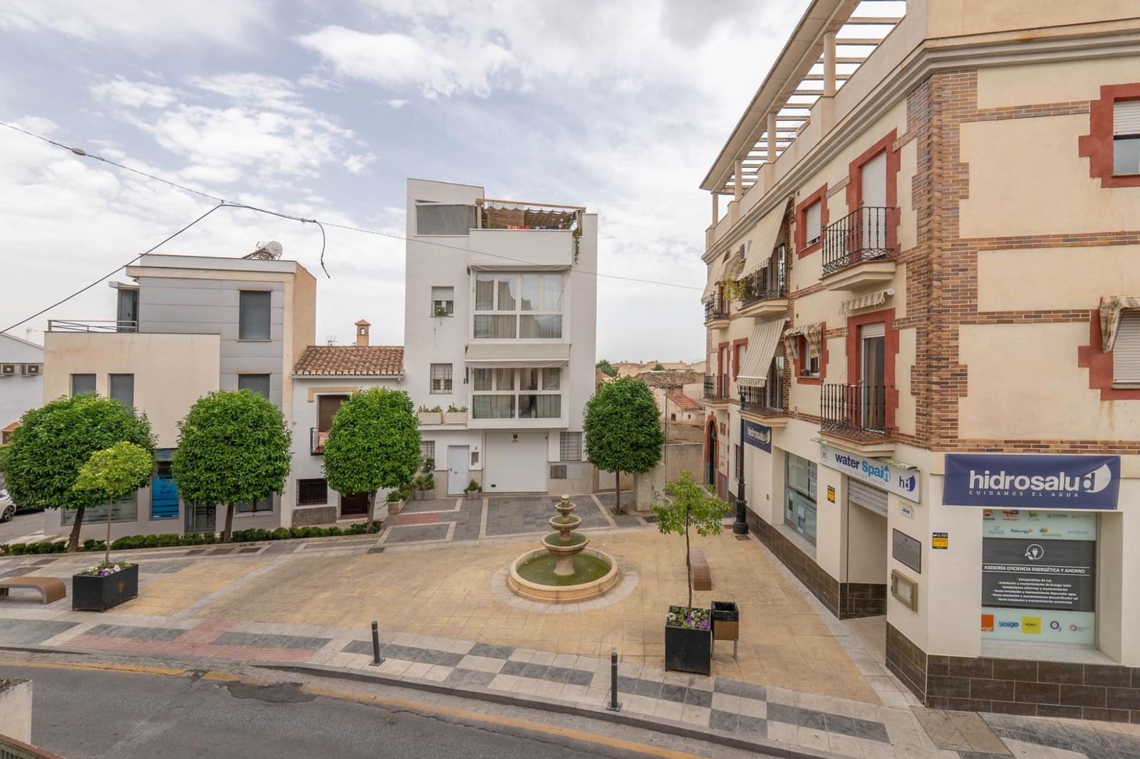 5 bedroom Terraced Villa for sale in Ogijares - € 268,000 (Ref: 9434963)