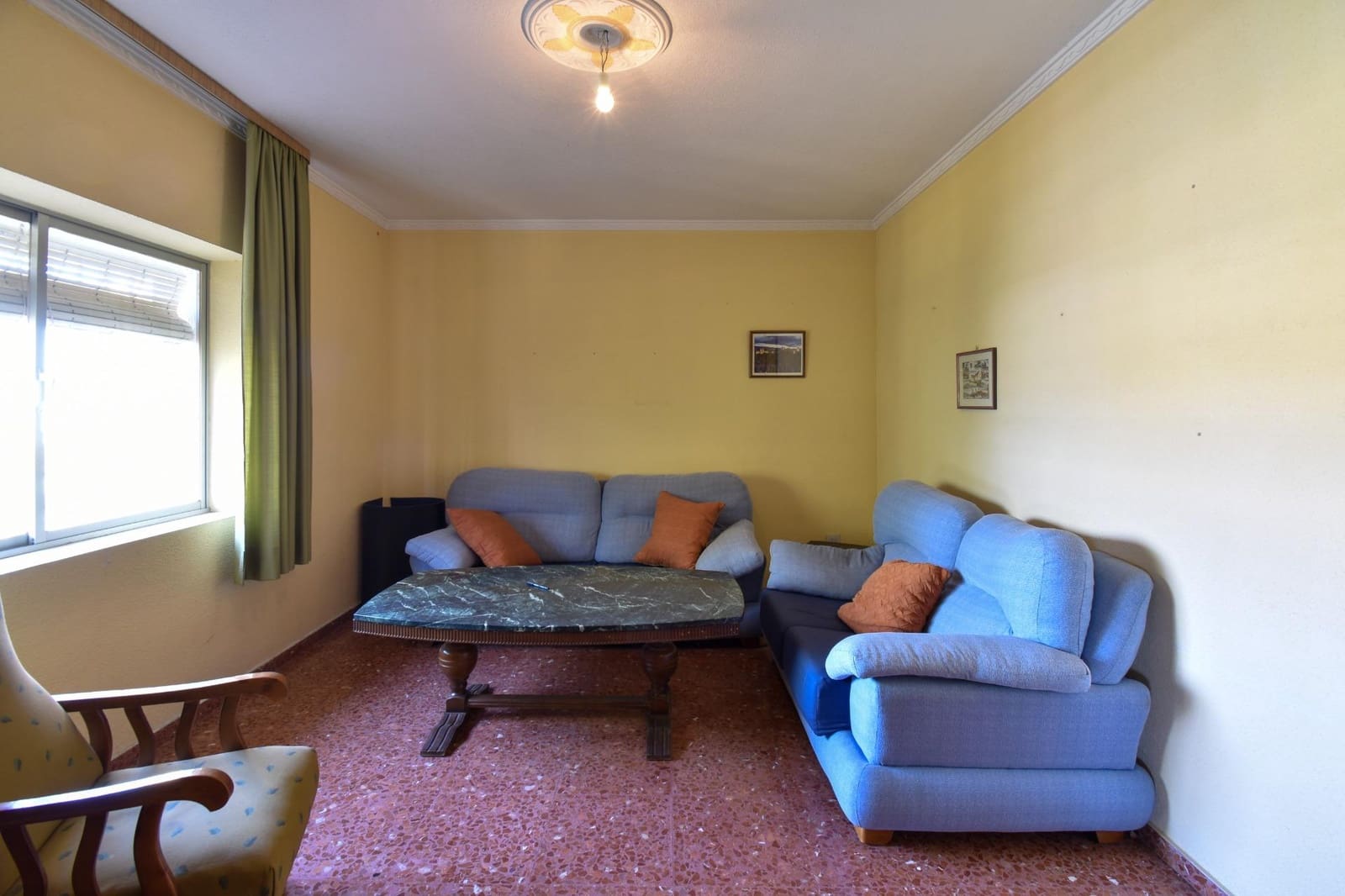 10 bedroom Villa for sale in Padul with pool garage - € 320,000 (Ref: 9434965)