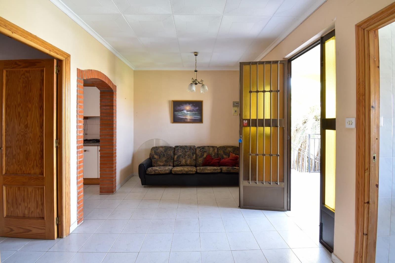 10 bedroom Villa for sale in Padul with pool garage - € 320,000 (Ref: 9434965)