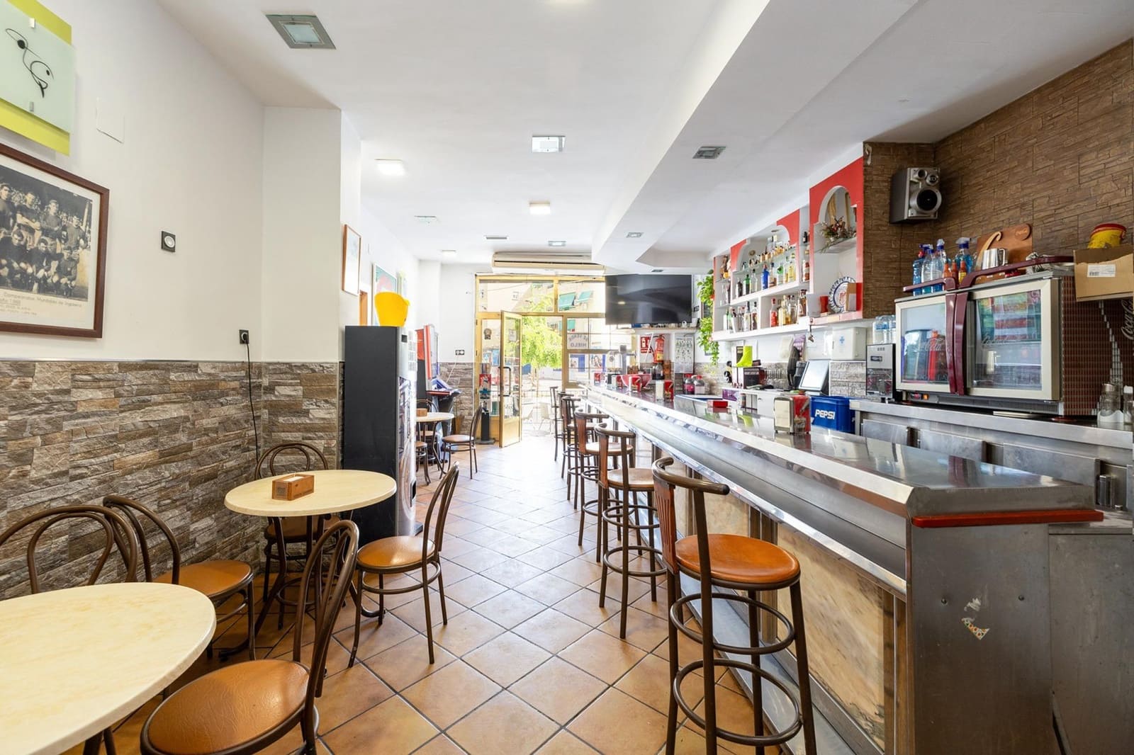 Virksomhed til salg i Granada by - € 280.000 (Ref: 9434969)