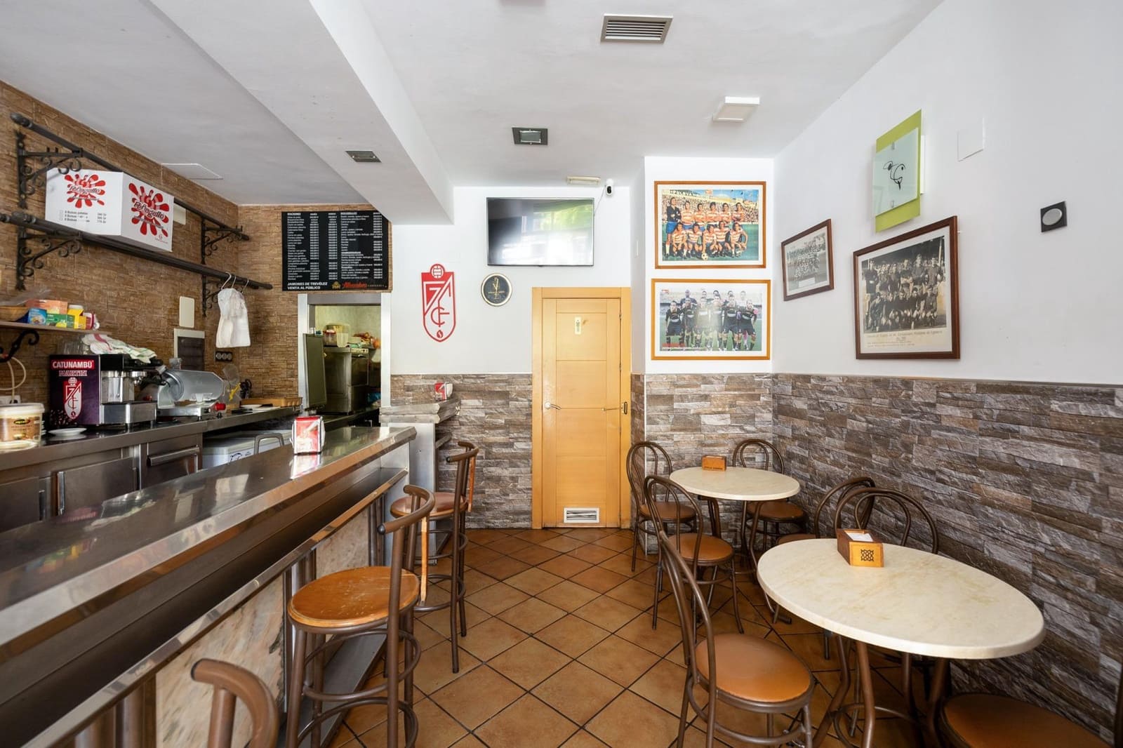 Virksomhed til salg i Granada by - € 280.000 (Ref: 9434969)