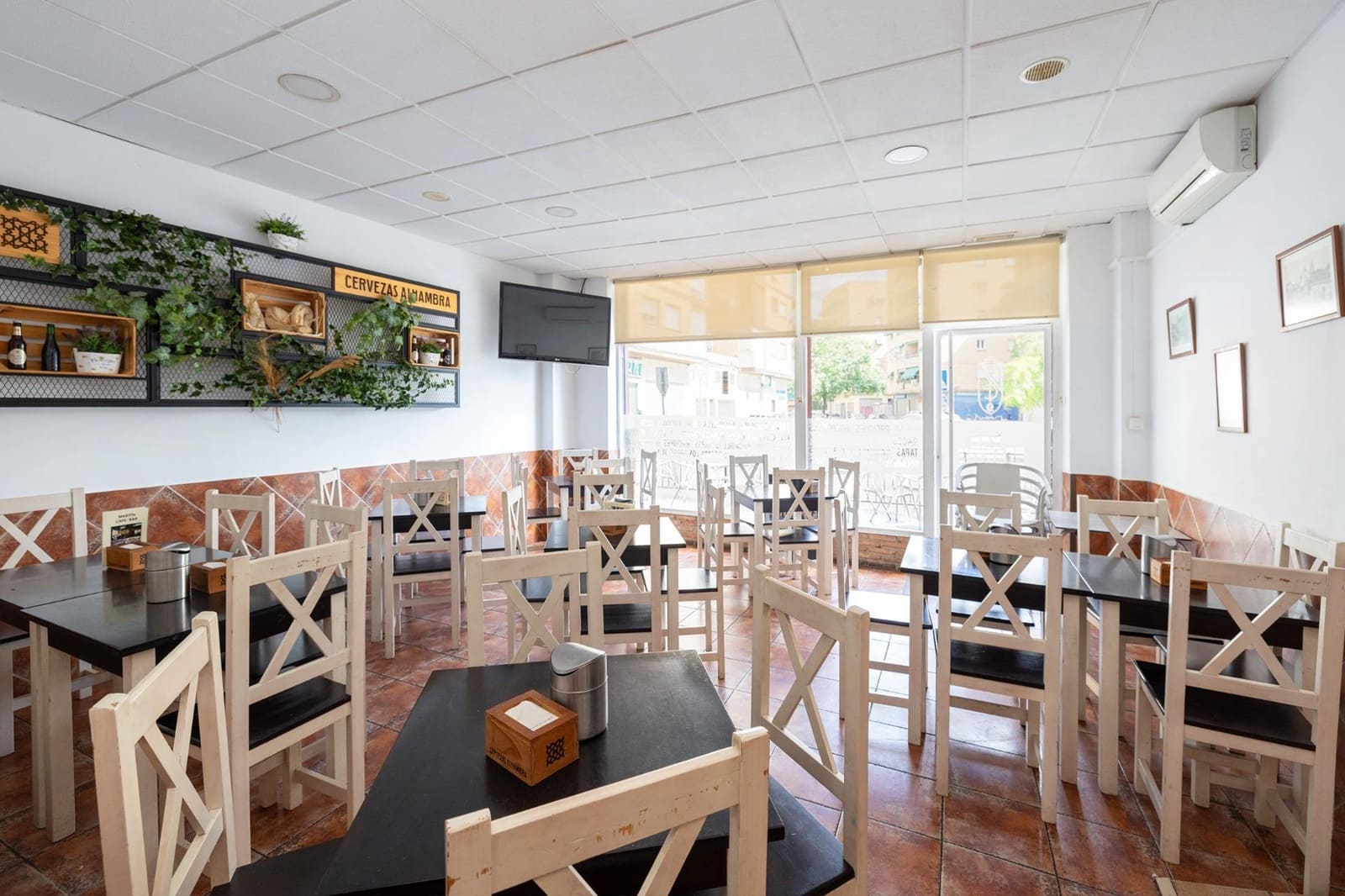 Virksomhed til salg i Granada by - € 280.000 (Ref: 9434969)