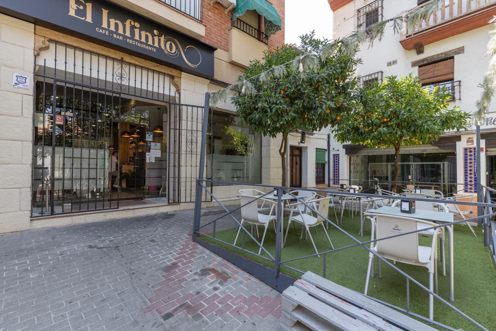 Business for sale in La Zubia - € 45,000 (Ref: 9434970)